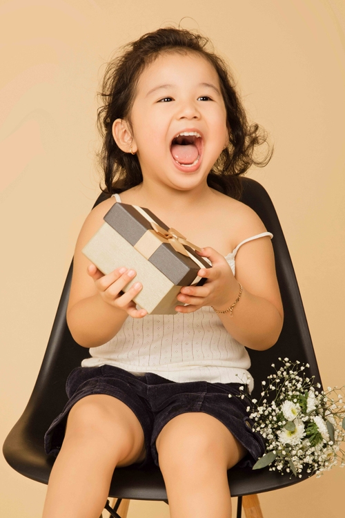 jennifer-pham-tao-dang-voi-con-gai-truoc-khi-nghi-sinh-7
