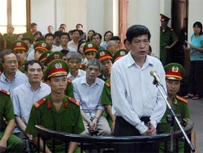 vi sao cuu tong giam doc pmu 18 bui tien dung chua duoc dac xa? hinh anh 1