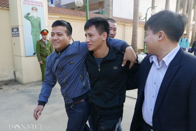 ảnh: khoanh khac vo oa hanh phuc trong ngay dac xa hinh anh 3