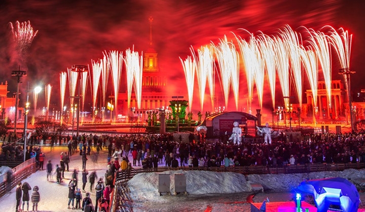hinh anh tung bung don chao mua dong o moscow, nga hinh 6