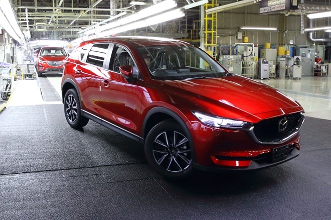 Mazda CX-5 2017 dau tien xuat xuong tai Nhat Ban hinh anh 1