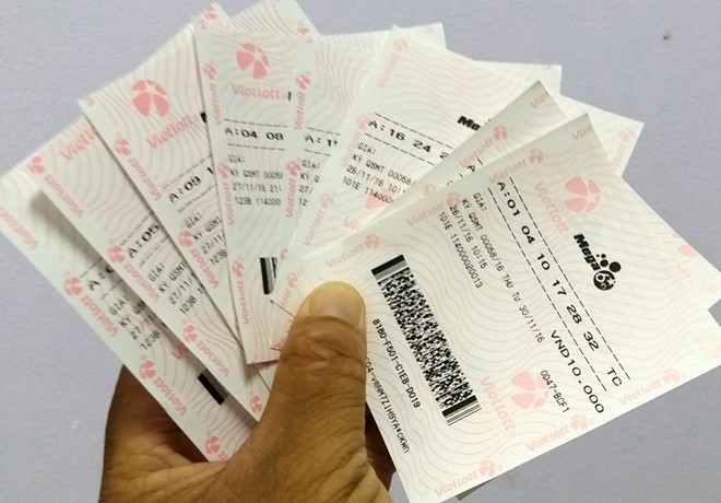 Nhieu nguoi mien Tay ngung ban dao ve so tu chon hinh anh 1
