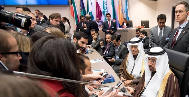 OPEC giam san luong, gia dau pha moc 50 USD/thung hinh anh 3