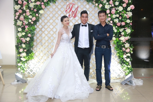 sao bong da tap nap du tiec cuoi dj boc lua va cuu tien dao viet thang hinh anh 13