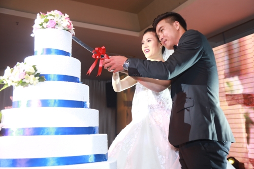sao bong da tap nap du tiec cuoi dj boc lua va cuu tien dao viet thang hinh anh 16