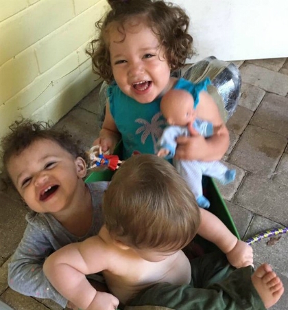 bo-anh-chung-to-tinh-yeu-gia-dinh-khong-phu-thuoc-vao-adn-11