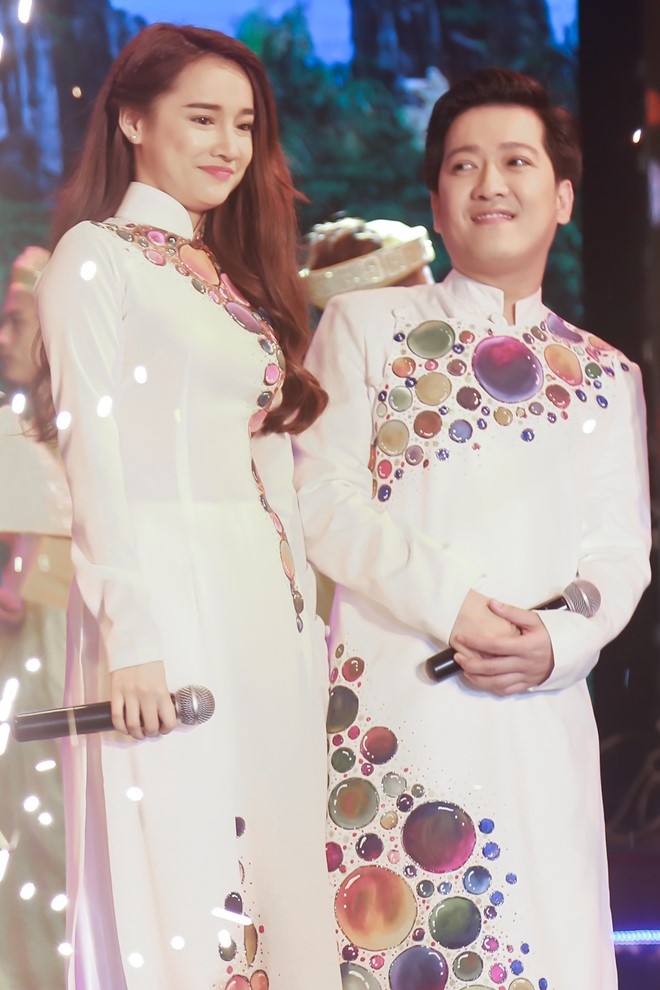Nha Phuong xuat hien mo nhat trong live show Truong Giang hinh anh 3