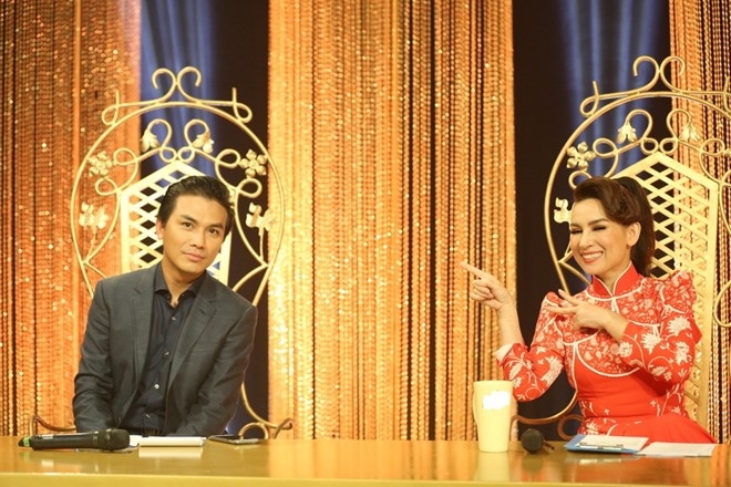Phi Nhung lien tuc 'chat chem' Manh Quynh khi ngoi ghe nong hinh anh 1