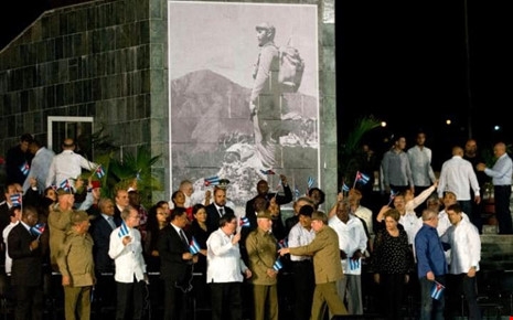 Cuba sẽ cấm đặt tên đường, xây tượng đài Fidel Castro - ảnh 2