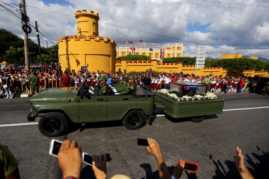 Doan xe tang dua lanh tu Fidel Castro ve chiec noi cach mang hinh anh 16