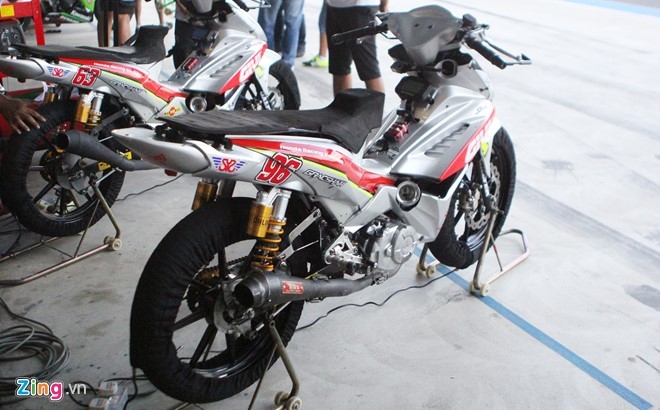 Honda Wave phien ban xe dua cua tay lai Viet hinh anh 2