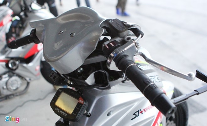 Honda Wave phien ban xe dua cua tay lai Viet hinh anh 3