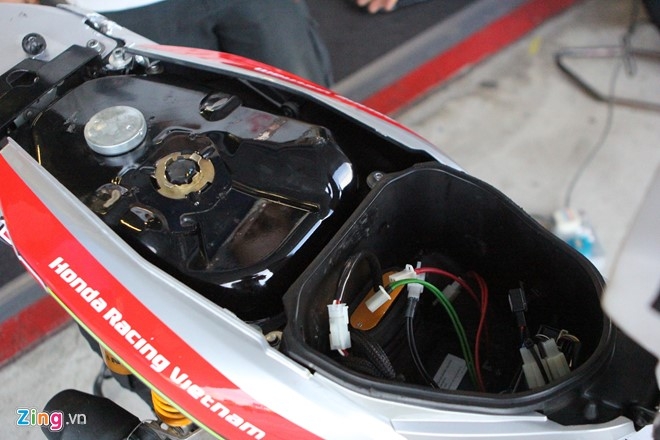 Honda Wave phien ban xe dua cua tay lai Viet hinh anh 8