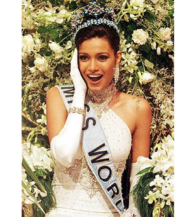 6. Diana Hayden: Năm 1997, nữ diễn viên mang về chiếc vương miện Hoa hậu Thế giới thứ 3 cho Ấn Độ.