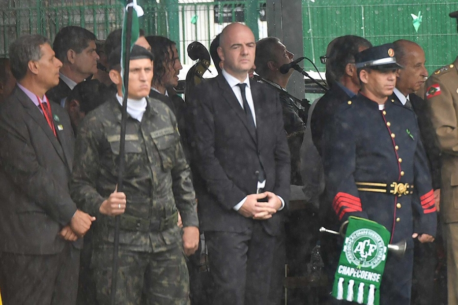 The gioi bong da cung nam tay cau nguyen cho Chapecoense hinh anh 13