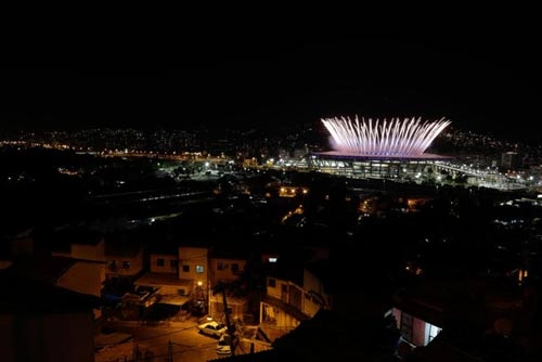 2016 sắp hết, bồi hồi nhìn lại những khoảnh khắc gây chấn động của thế giới - 18