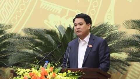 Chủ tịch Chung: Tốn trăm tỷ chưa hút khối bùn nào ở Hồ Tây