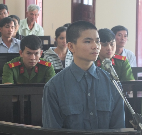  Bị cáo Trần Duy Tiến tại tòa 
