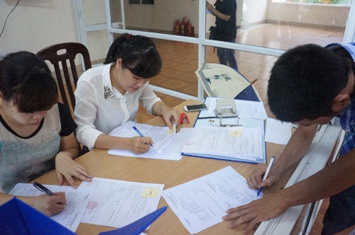 Nghìn lẻ một kiểu mua vé xem ĐTVN qua đường công văn