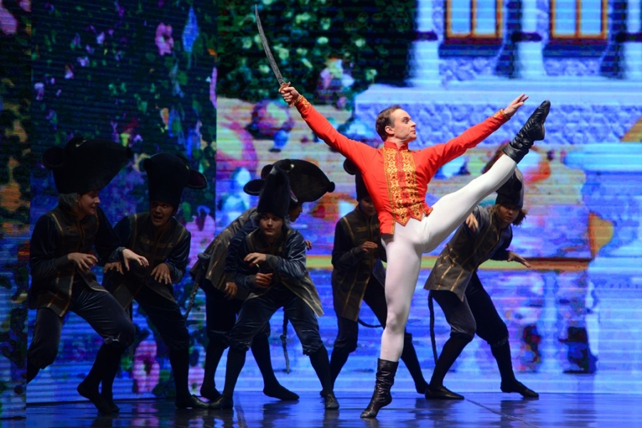 Vo ballet 'Kep hat de' gay an tuong tai Ha Noi hinh anh 8