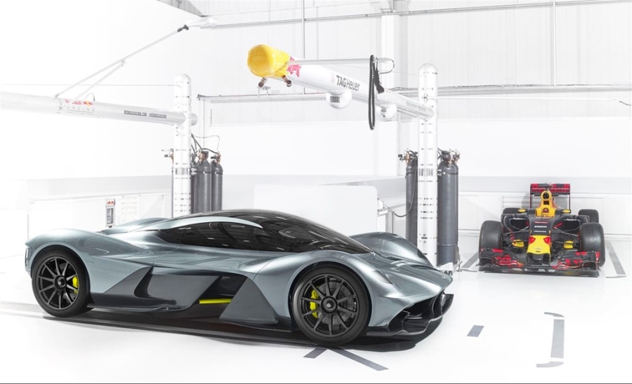  Siêu phẩm hợp tác giữa Aston Martin và Re Bull Racing.