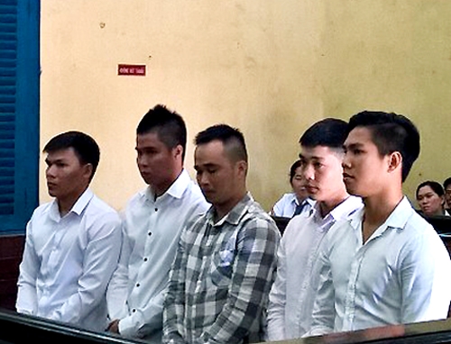 cuu-tuyen-thu-long-giang-bi-tu-giam