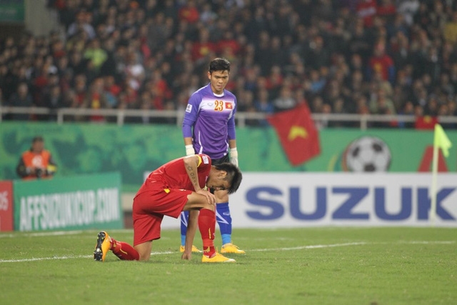  Đội tuyển Việt Nam chưa hề thắng trên sân nhà, trong các trận đấu bán kết, từ khi AFF Cup chuyển sang thể thức đá sân nhà - sân đối phương ở giai đoạn này 