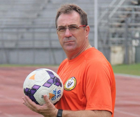 HLV Albert Roberts chính là người sẽ thay thế HLV Riedl ngay sau AFF Cup 2016