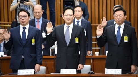 Tặng ngựa cho con gái bạn thân Tổng thống Hàn Quốc, Samsung lao đao - ảnh 1