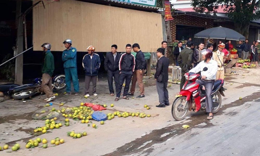 Xe buýt đâm liên hoàn 5 xe máy, một người tử vong
