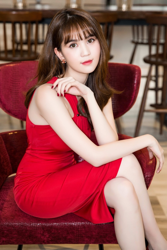 Ngọc Trinh lần đầu nói về người yêu mới: Lớn tuổi, biết rõ quá khứ đời Ngọc Trinh - Ảnh 2.