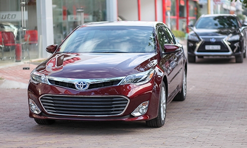 toyota-avalon-ban-limited-hang-hiem-tai-ha-noi