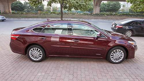 chi-tiet-toyota-avalon-limited-tai-ha-noi-1