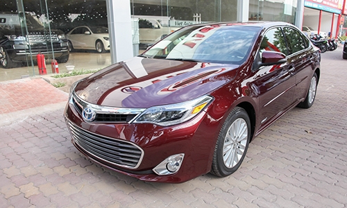 chi-tiet-toyota-avalon-limited-tai-ha-noi-5