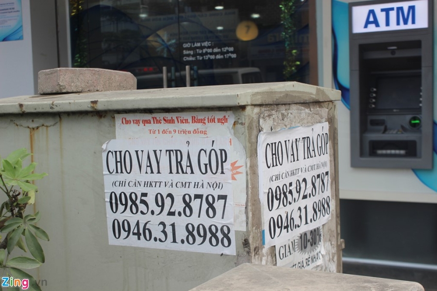 Vay khong the chap, 'alo la co tien' bung no noi cong cong hinh anh 4