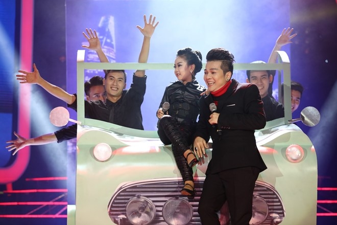 Hoài Linh rút tiền túi tặng thí sinh nhí 50 triệu đồng hình ảnh 18 Hoai Linh rut tien tui tang thi sinh nhi 50 trieu dong hinh anh 18