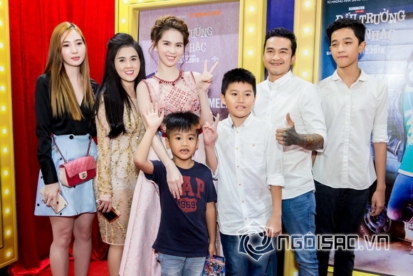 Ngọc Trinh lộng lẫy trên thảm đỏ 0