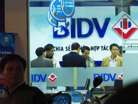 Thống đốc yêu cầu siết an ninh sau vụ cướp ngân hàng ở Huế hình ảnh 1 thong doc yeu cau siet an ninh sau vu cuop ngan hang o hue hinh anh 1