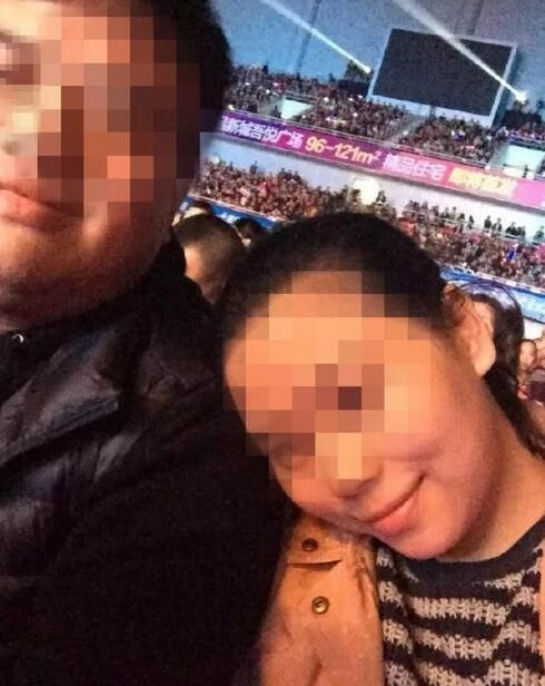 Vo nhay lau tu tu tu tang 28, chong chi cuu bo nhi nguoi mau hinh anh 3