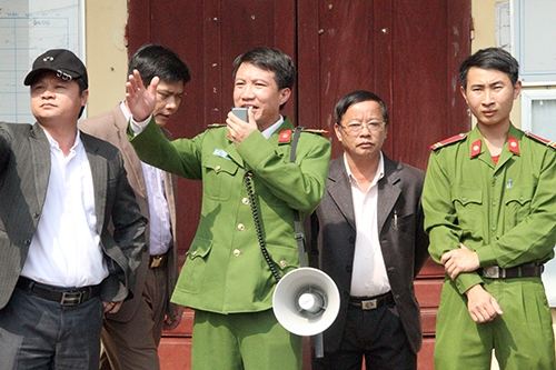 u-da-sau-cuoc-hop-chia-tien-den-bu-hon-300-nguoi-vay-tru-so-xa-2