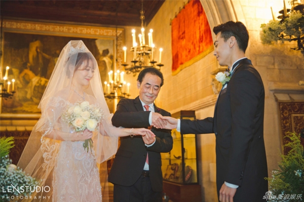 dam-cuoi-trong-lau-dai-co-cua-my-nhan-anh-hung-xa-dieu-4