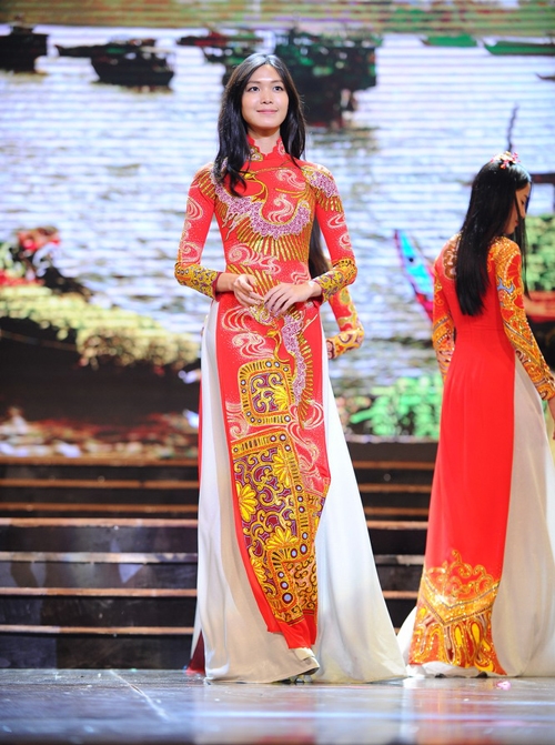 ho-ngoc-ha-du-tong-duyet-show-duyen-dang-viet-nam-7