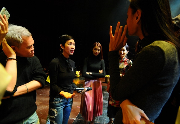 ho-ngoc-ha-du-tong-duyet-show-duyen-dang-viet-nam-8