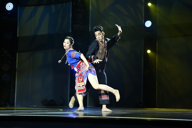 Khanh Thi lien tuc phan bac Lam Vinh Hai tren ghe nong hinh anh 9