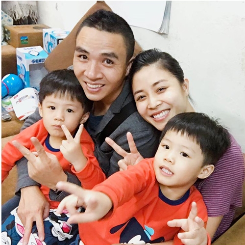 mc trung nghia lan dau len tieng chuyen ly hon voi mc 