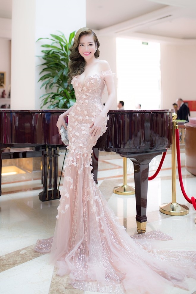 top 13 dam da hoi quyen ru nhat nam 2016 cua my nu vbiz hinh anh 1