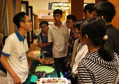 Cậu học trò chế tạo robot thông minh thám hiểm đại dương - ảnh 4