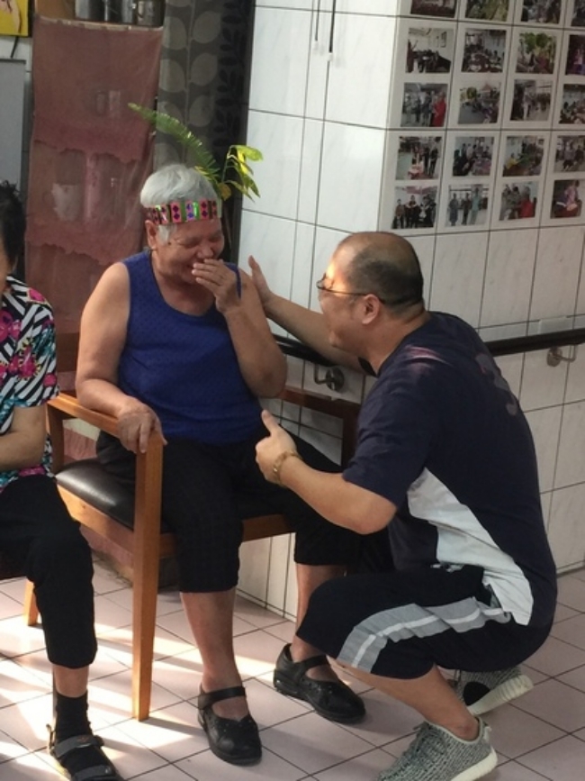 Nhờ một câu nói ngây ngô của con gái nhỏ, cuộc đời của đại ca giang hồ này đã thay đổi hoàn toàn - Ảnh 5. Nhờ một câu nói ngây ngô của con gái nhỏ, cuộc đời của đại ca giang hồ này đã thay đổi hoàn toàn - Ảnh 5.