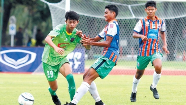Vi sao bong da Thai Lan vuot xa Viet Nam? hinh anh 2