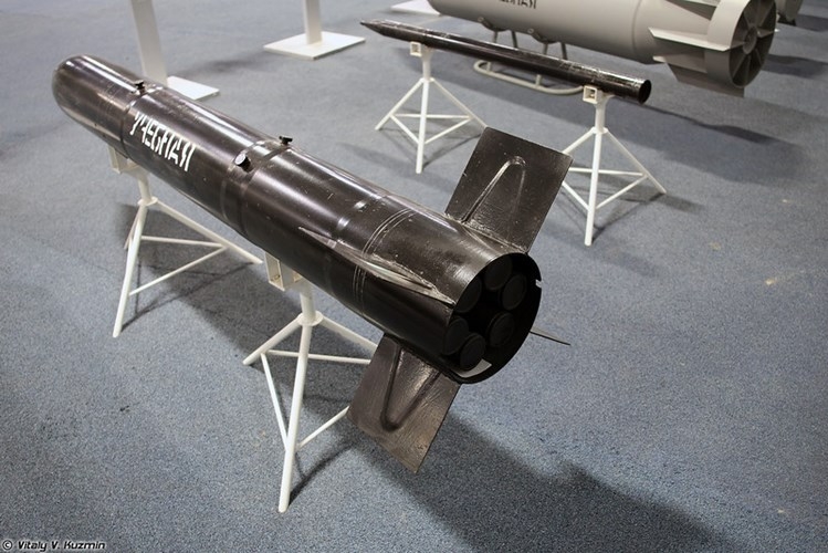 Hoang hon kho dan rocket khong doi dat cua Nga-Hinh-10